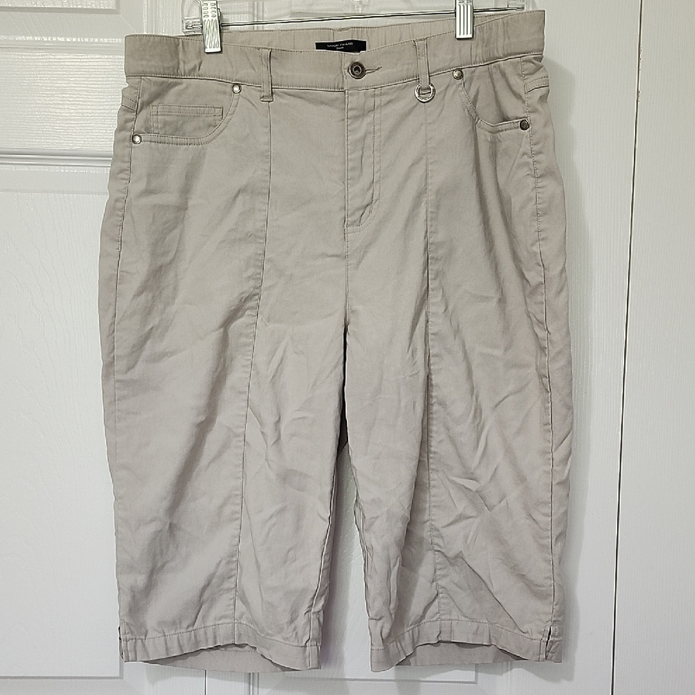 Simon Chang Women's Beige Capris